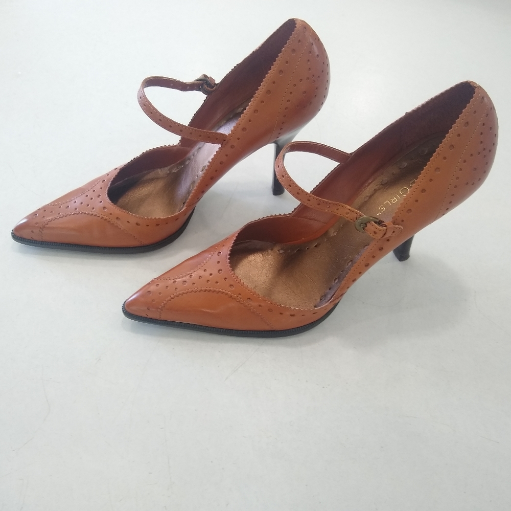BCB Girls Camel Leather Heeled Dress Shoes Women's 7.5